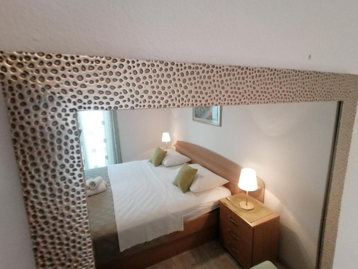 Apartmani Niki Hvar 흐바르 외부 사진