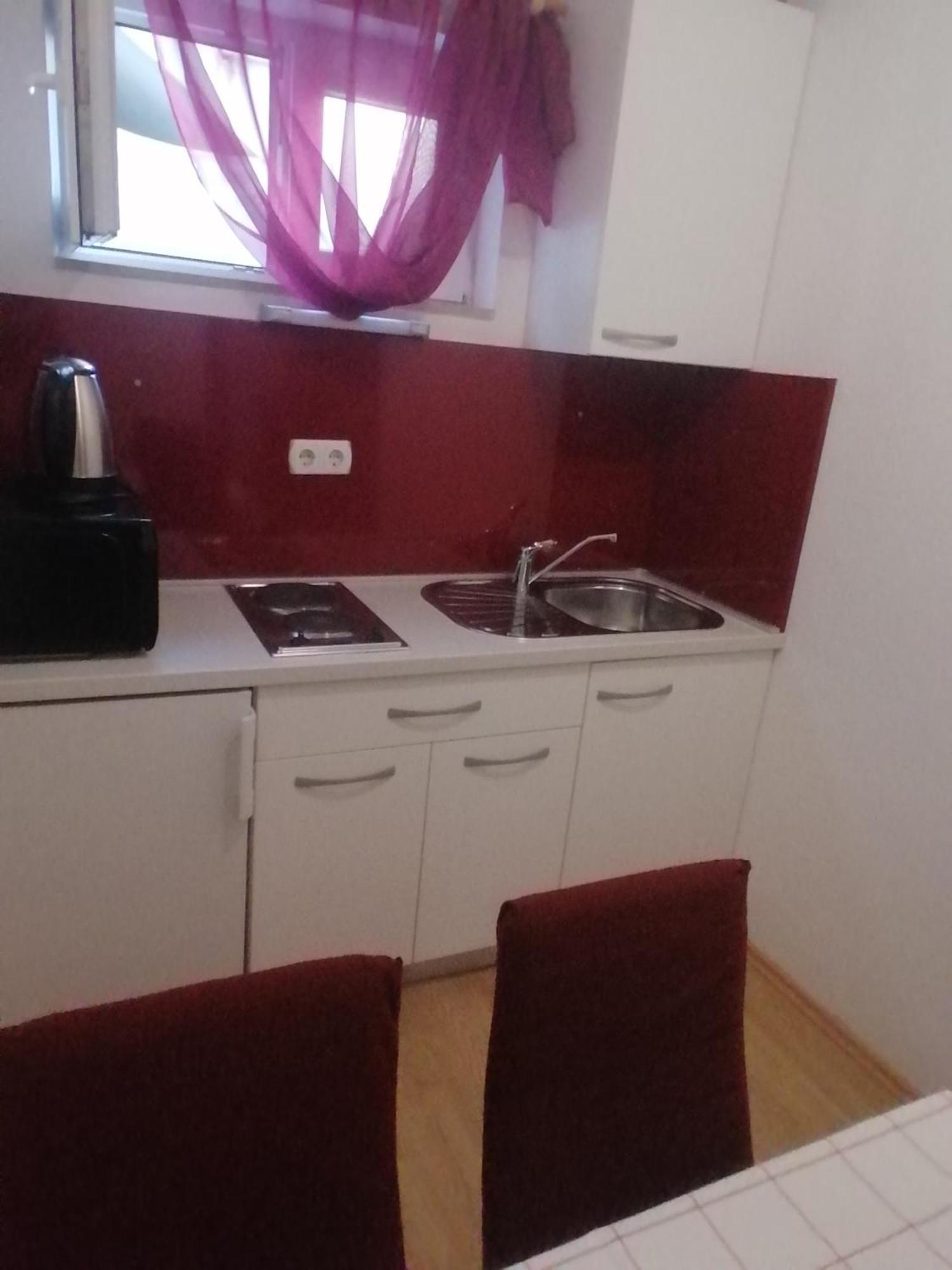 Apartmani Niki Hvar 흐바르 외부 사진
